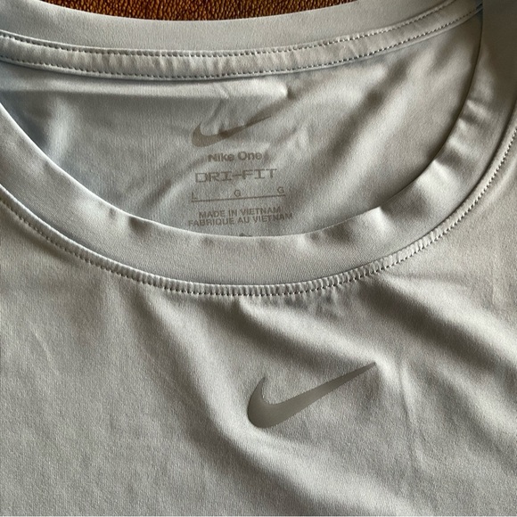 Nike Light Blue Cropped Muscle Tee for Women - Picture 2 of 6